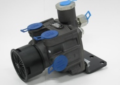 Клапан ускорительный тормозных механизмов левый ГАЗон Next WABCO С41R113518210