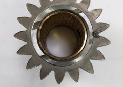 Шестерня раздаточной коробки вала вторичного ГАЗ66330833081 66401802039
